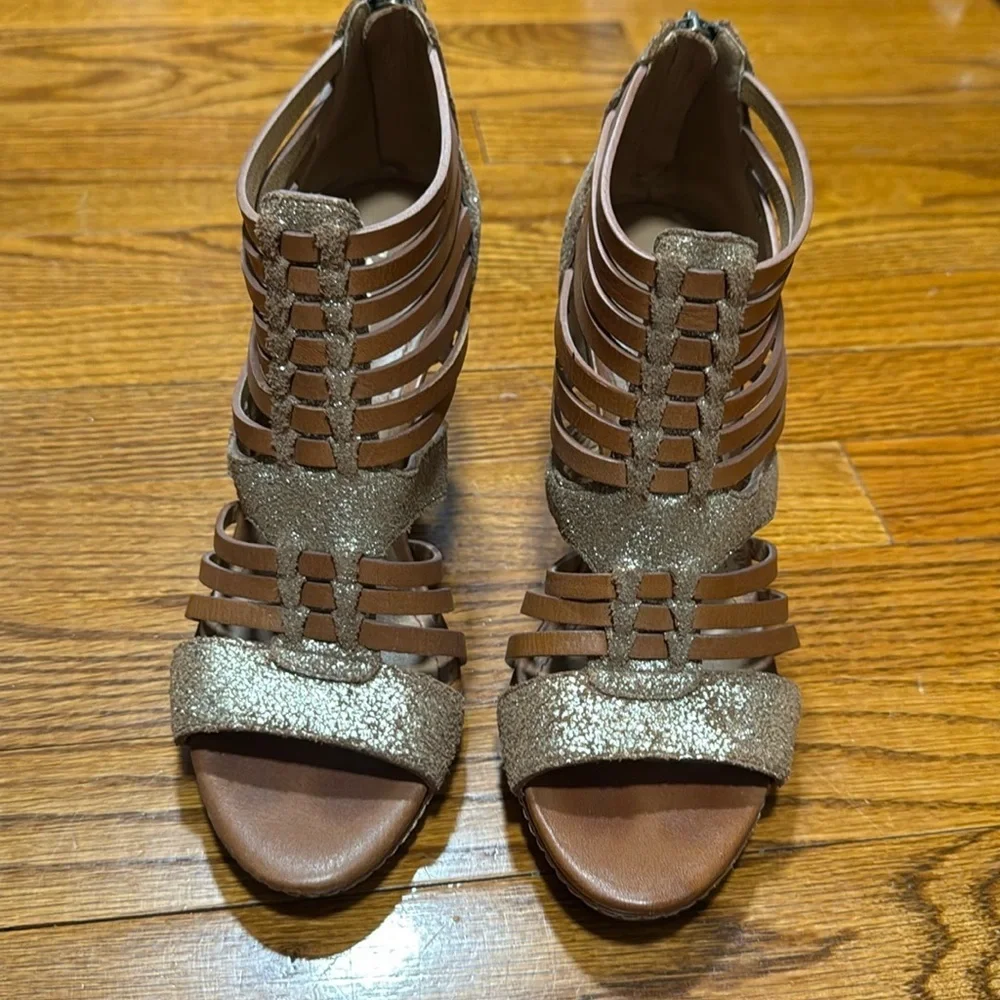 Trask Tan Wedges